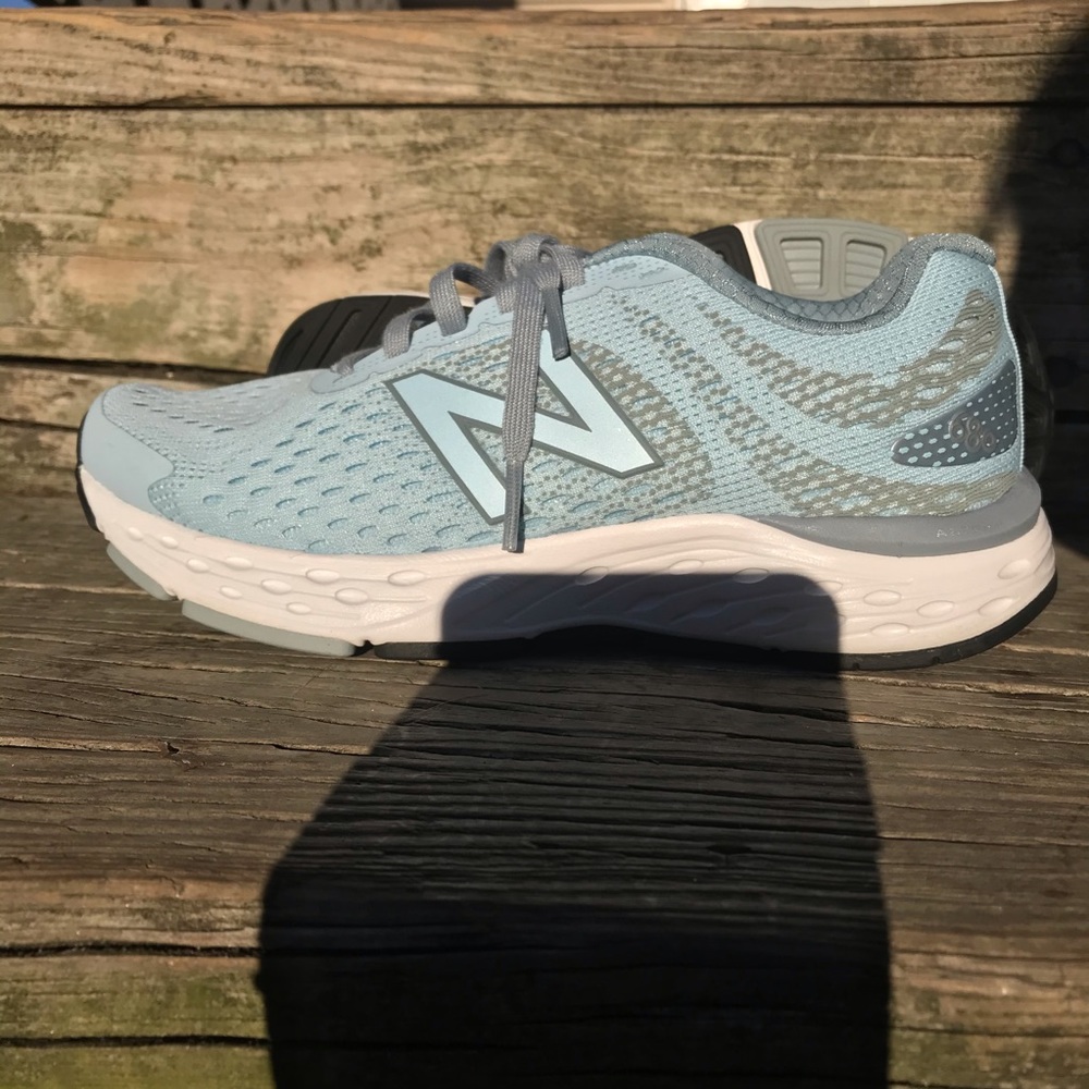New Balance 680 Abzorb Running Shoe Gem